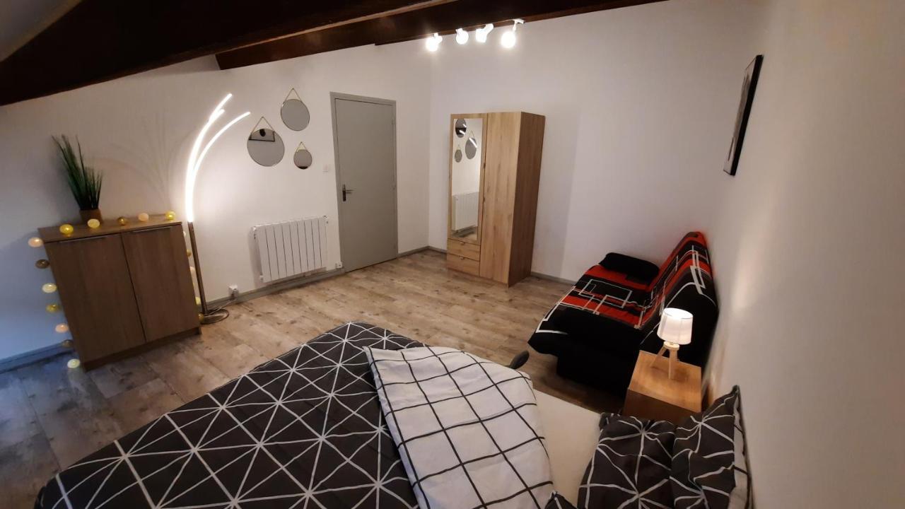 Suite 3 Pieces Chambre+Cuisine+Sdb Centre Ville Privas Bagian luar foto