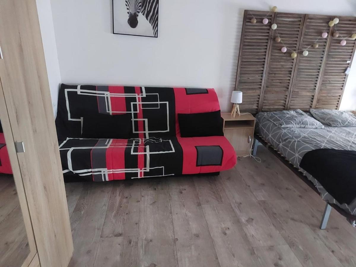 Suite 3 Pieces Chambre+Cuisine+Sdb Centre Ville Privas Bagian luar foto