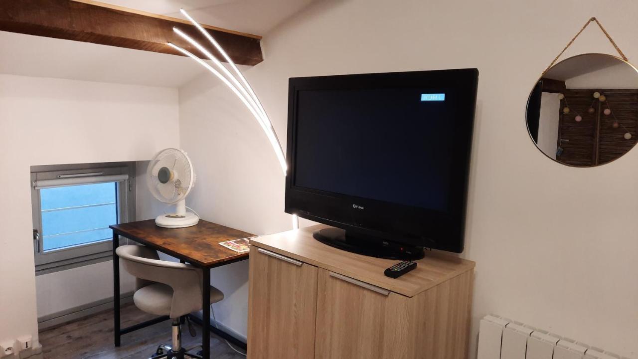 Suite 3 Pieces Chambre+Cuisine+Sdb Centre Ville Privas Bagian luar foto